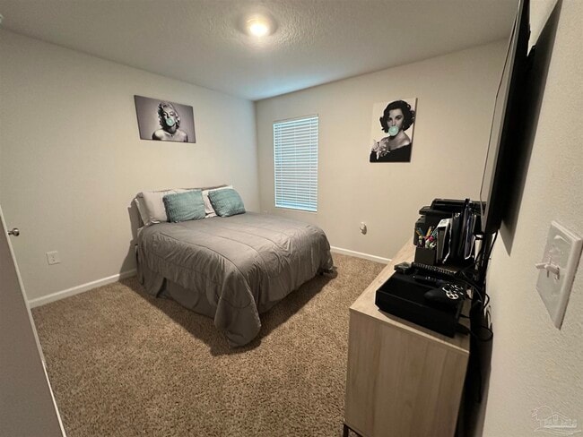 Building Photo - 926 Lovebird Ct