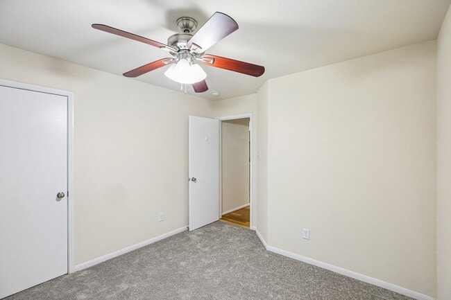 Building Photo - 21127 Fox Orchard Ct