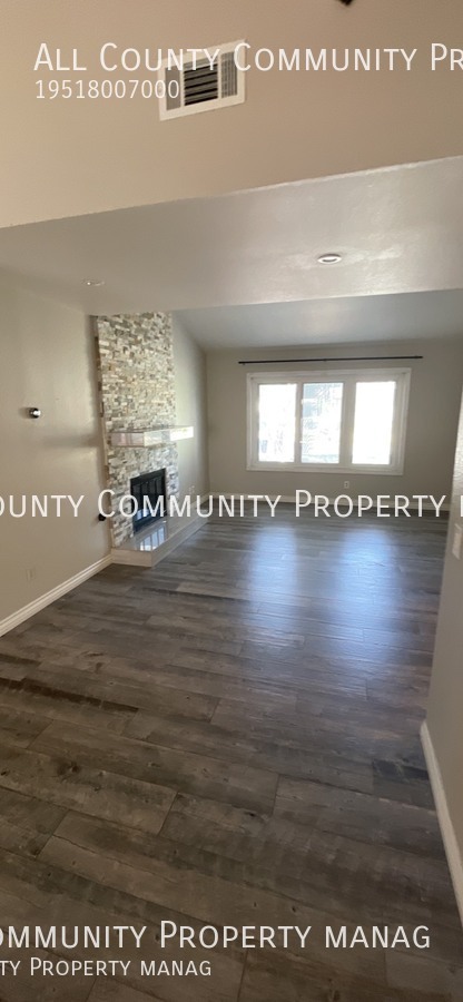 Building Photo - 42566 Escolacata Dr