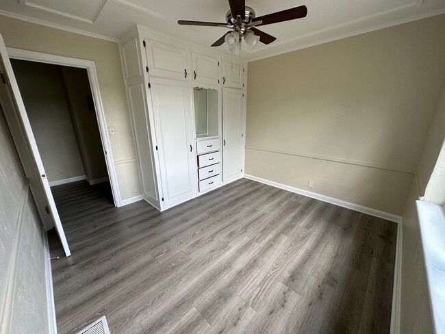 Building Photo - Eustis - 3 Bedroom, 1 Bathroom – $1795