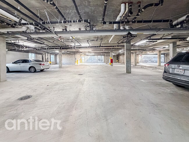 Building Photo - 4007 W Martin Luther King Jr Blvd