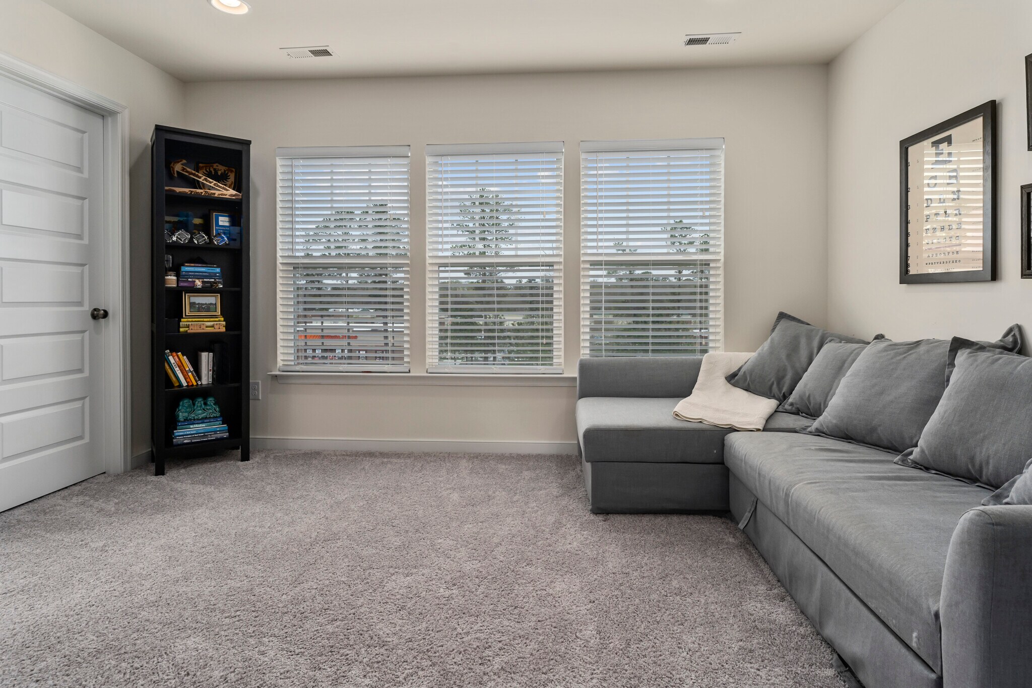 2nd bedroom - 10410 Perennial Dr
