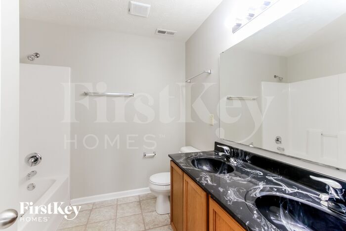 Building Photo - 18185 Knobstone Way