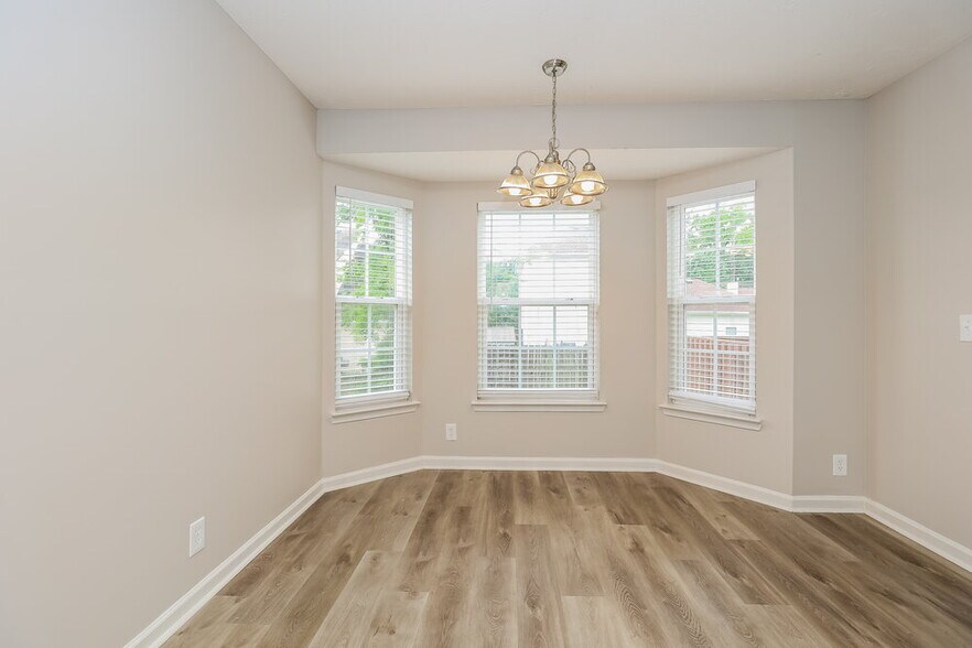 Building Photo - 1114 Sima Shabat Ct