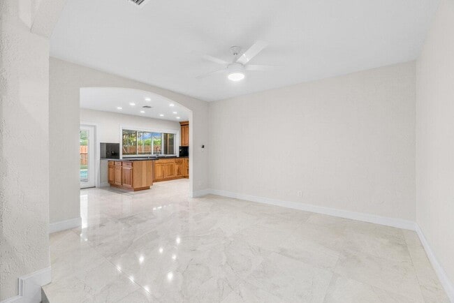 Building Photo - 20777 Soneto Dr