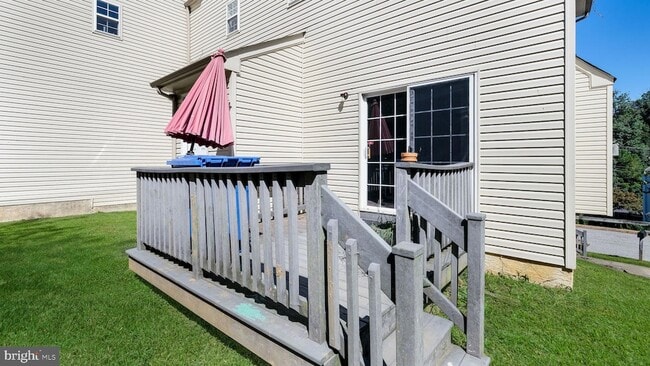 Building Photo - 24 Duttonview Dr
