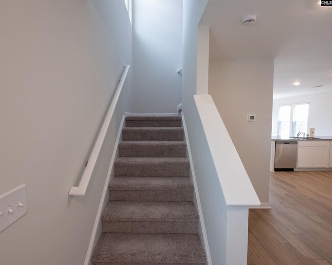 Building Photo - 921 S Desert Orch Ln