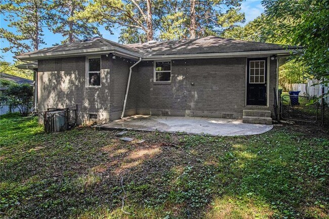 Building Photo - 1686 Derrill Dr