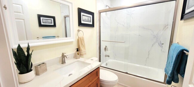 Building Photo - 1146 Rosebriar Way
