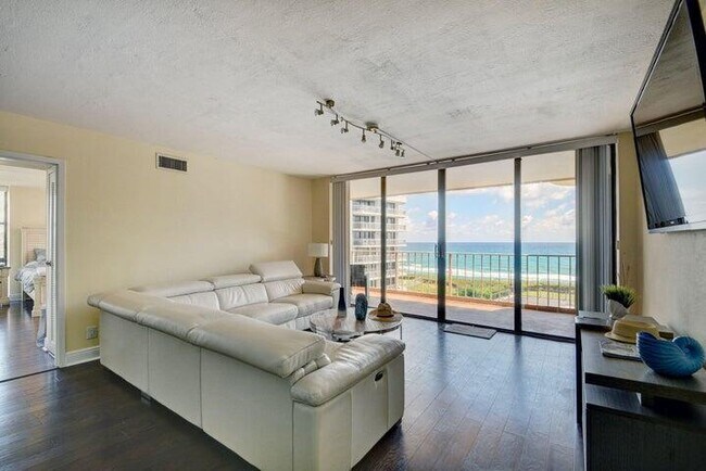 Building Photo - 3200 S Ocean Blvd
