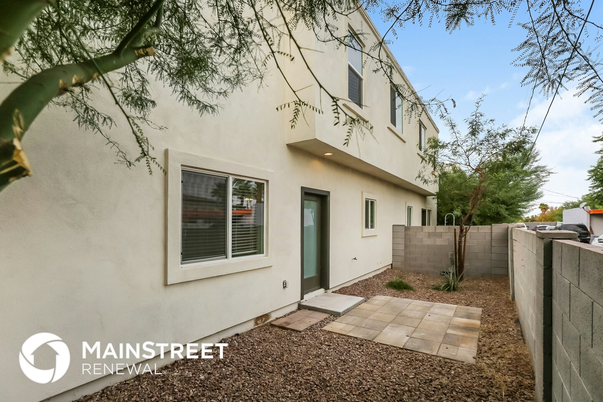 Building Photo - 2000 N 36th St