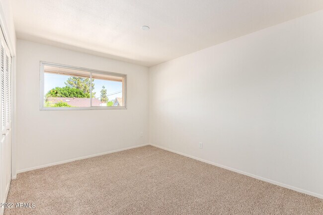 Building Photo - 8548 E McDonald Dr
