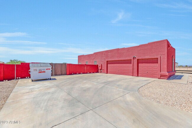 Building Photo - 28920 N Redbloom Ct