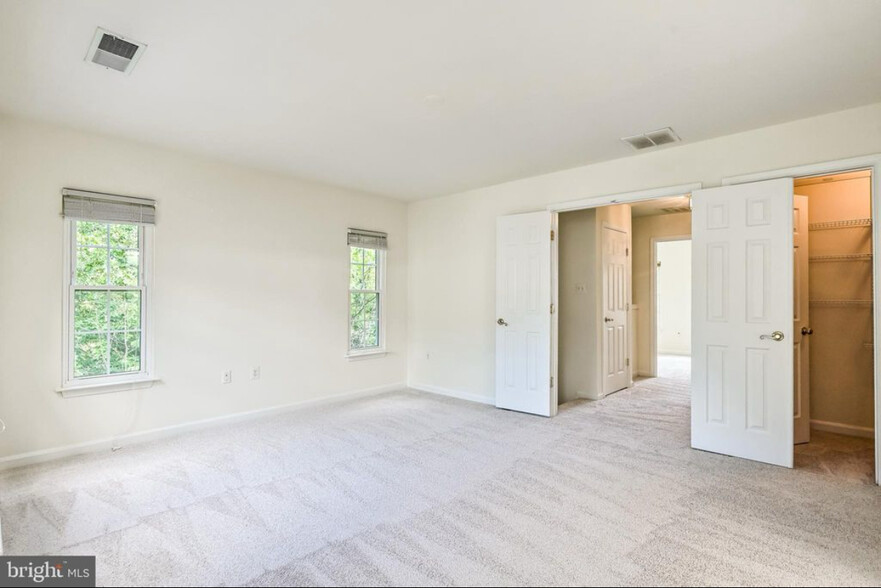 Building Photo - 13206 Fox Ripple Ln