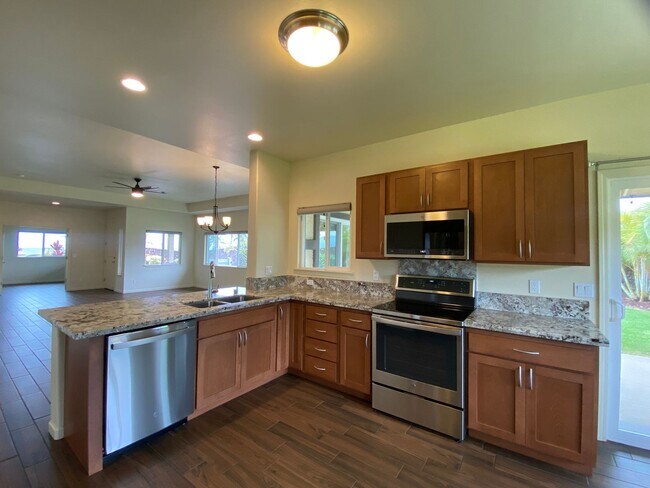 Building Photo - Elegant 3-Bedroom Home at Makai Vista Gated Community – Waikoloa