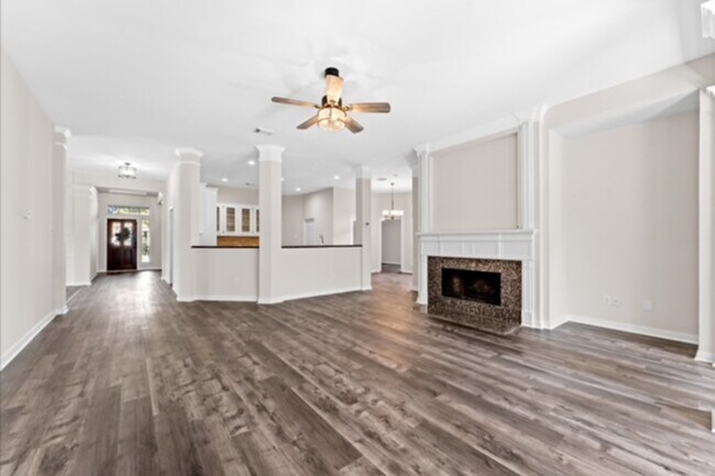 Building Photo - 7103 Hot Creek Trc