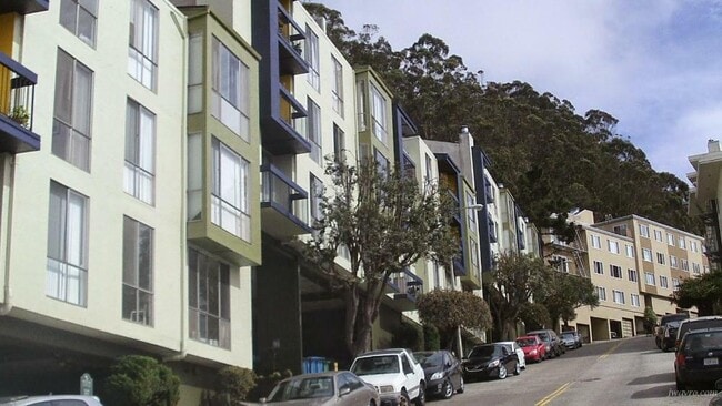 Building Photo - 478 Warren Dr