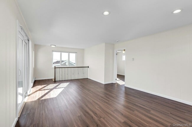 Building Photo - 26 Namkee Ln