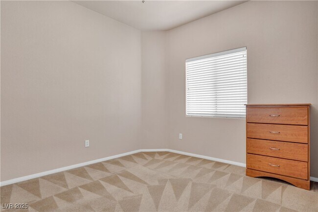 Building Photo - 6031 Lamotte Ave
