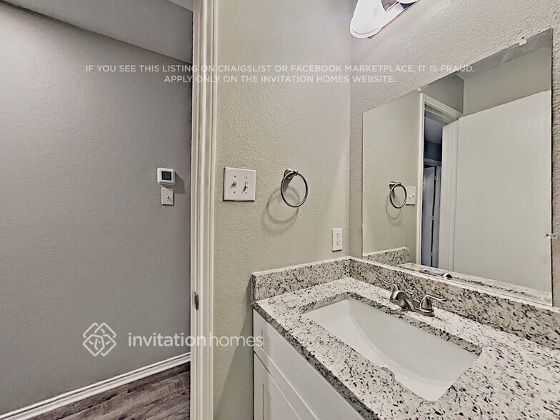 Building Photo - 12700 Ocean Spray Dr