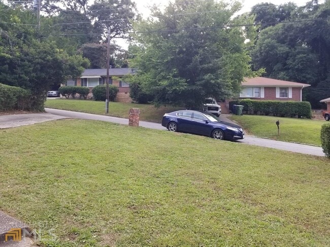 Building Photo - 817 North St NW