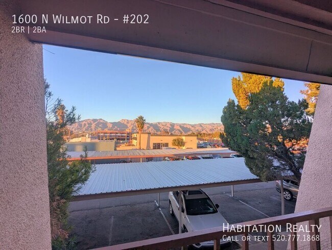 Building Photo - 1600 N Wilmot Rd