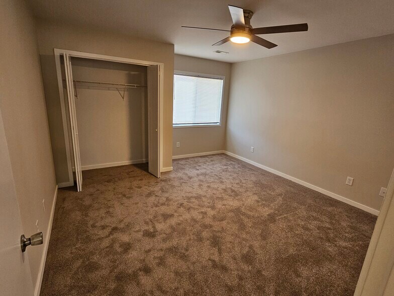 Building Photo - 1507 Military Cutoff Rd