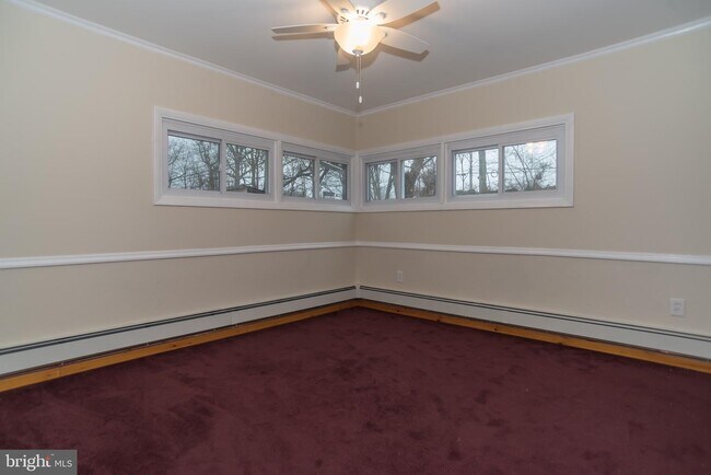 Building Photo - 346 Thornridge Dr