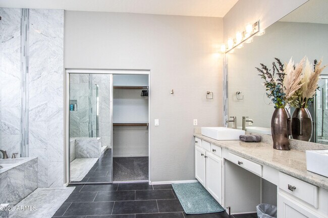 Building Photo - 10412 E Acoma Dr