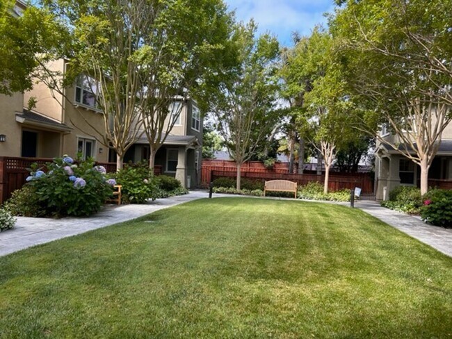 Building Photo - 6939 Santero Way