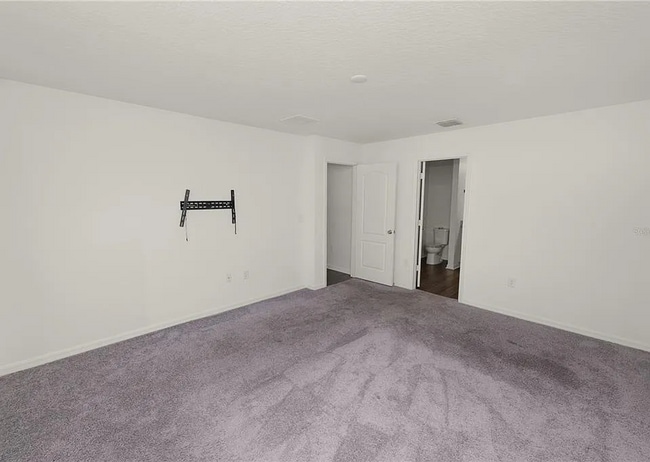 Building Photo - North Lakeland Rental Home!