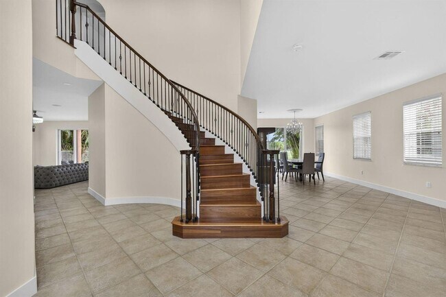 Building Photo - 1724 Annandale Cir