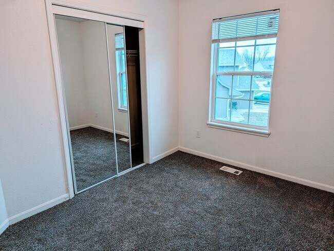 Bedroom 2 - 823 Spring Ct