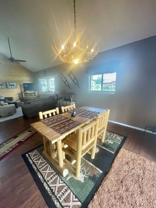 Building Photo - For Rent – Fully Furnished Home in Lake Hatcher