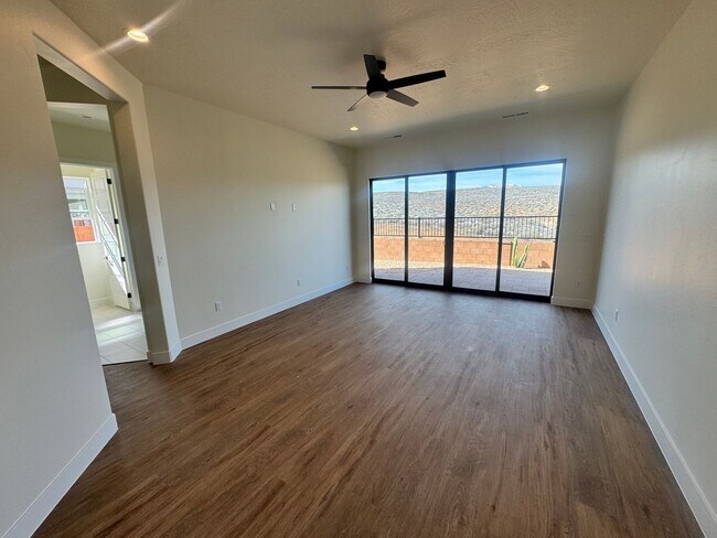 Building Photo - Beautiful Single-Level Home with Trail Access & Stunning Views!!!