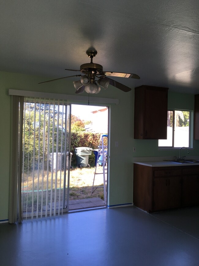 Primary Photo - 3559 W Ave 134th