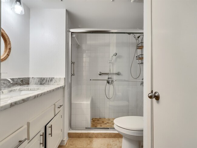 Building Photo - 5005 Georgi Ln