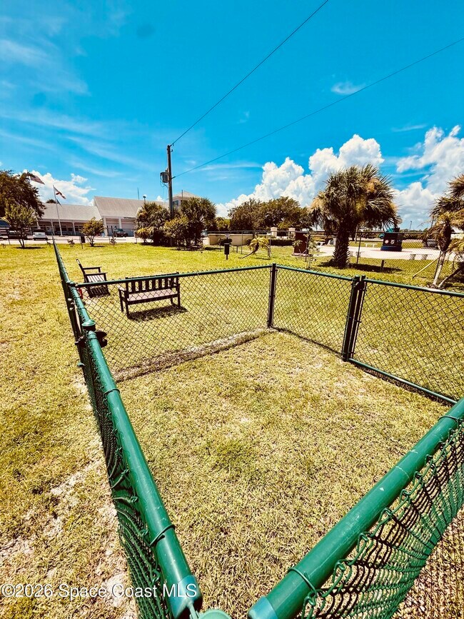 Building Photo - 250 S Sykes Creek Pkwy
