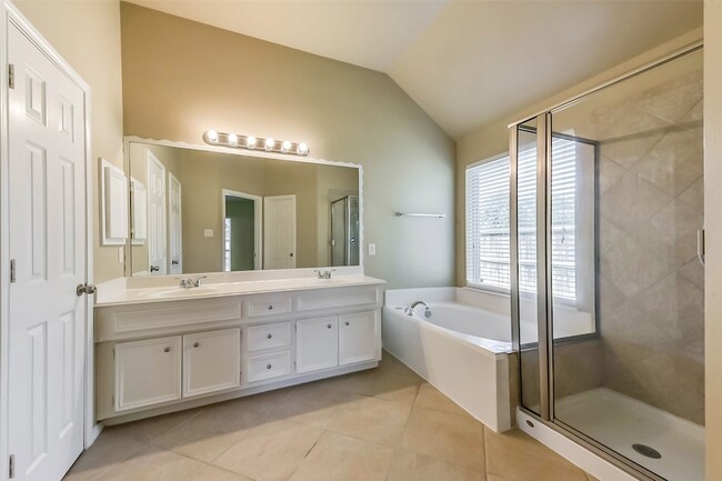 Building Photo - 15838 Mossy Shores Ct