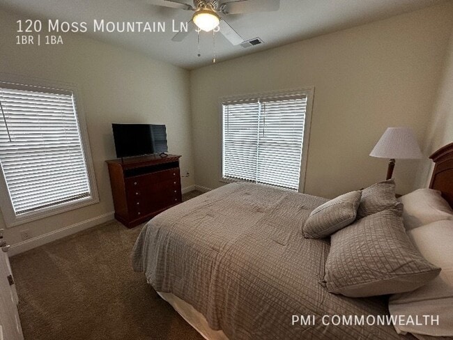 Building Photo - 120 Moss Mountain Ln