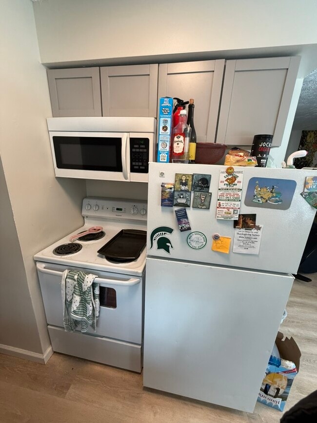 Building Photo - 1250 Lilac Ave