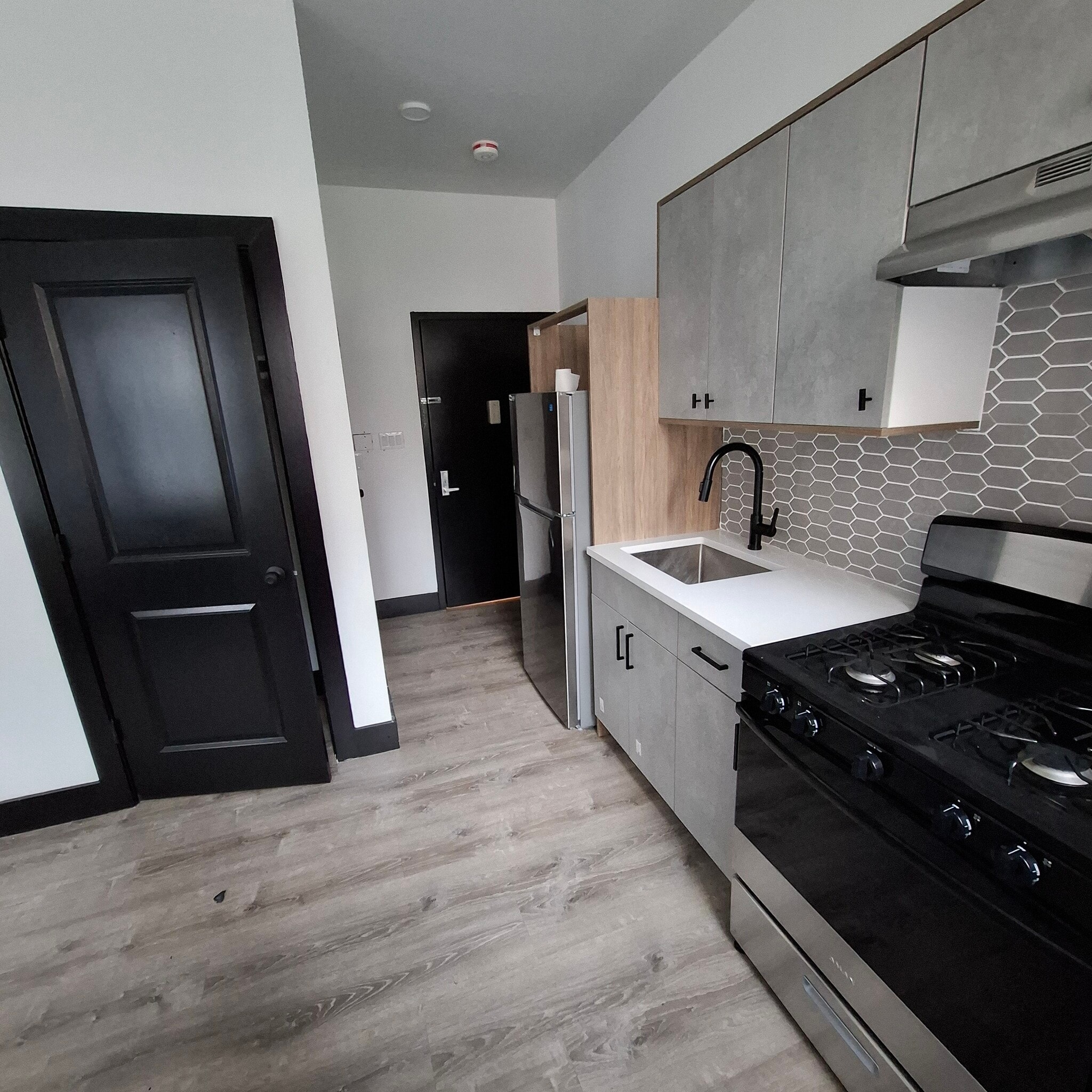11 Thomas St 2E - 12 Thomas St