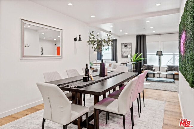 Building Photo - 5500 Morella Ave