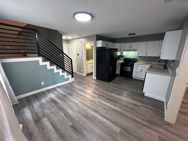 Building Photo - 2243 Sugar Factory Rd