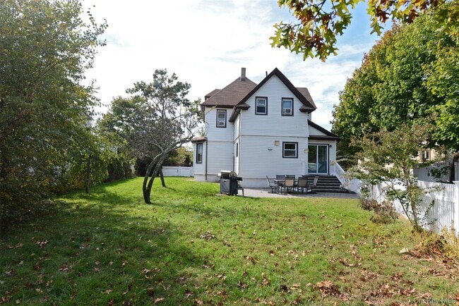 Building Photo - 189 Forest Ave