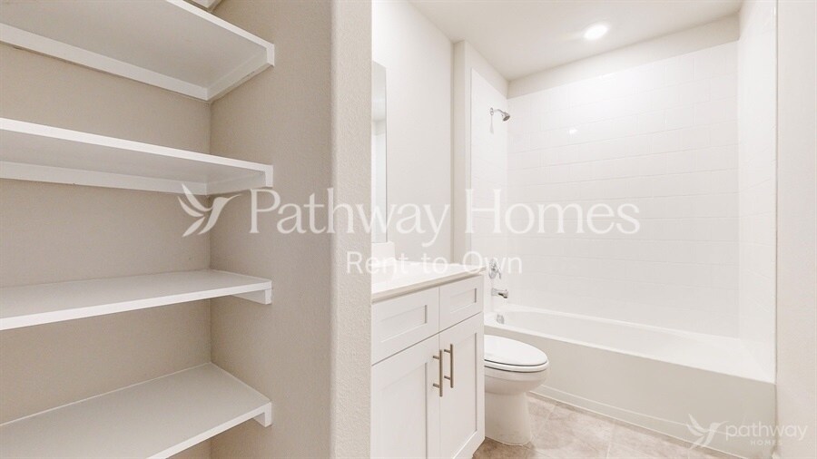 Building Photo - 1600 Vandemere Ct