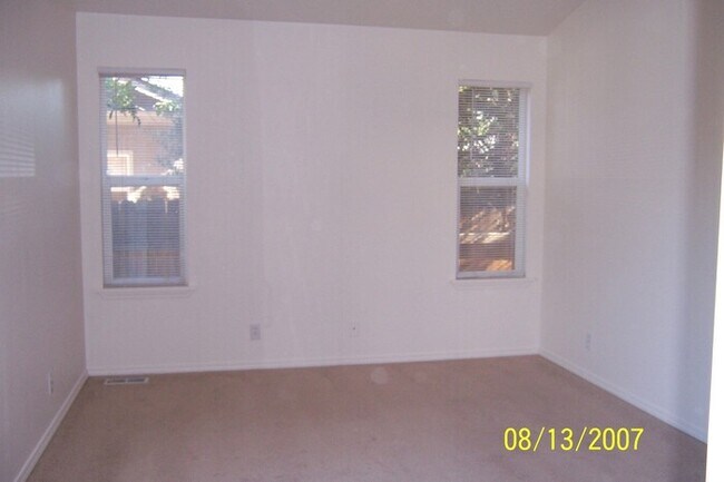 Building Photo - Sparkling clean with all new paint and flooring!l Great duplex has a well planned floor plan. Goo...