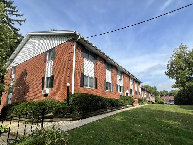 Primary Photo - 1321 W Main St