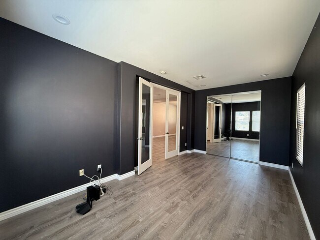 Building Photo - Ana Verde 3 bedroom