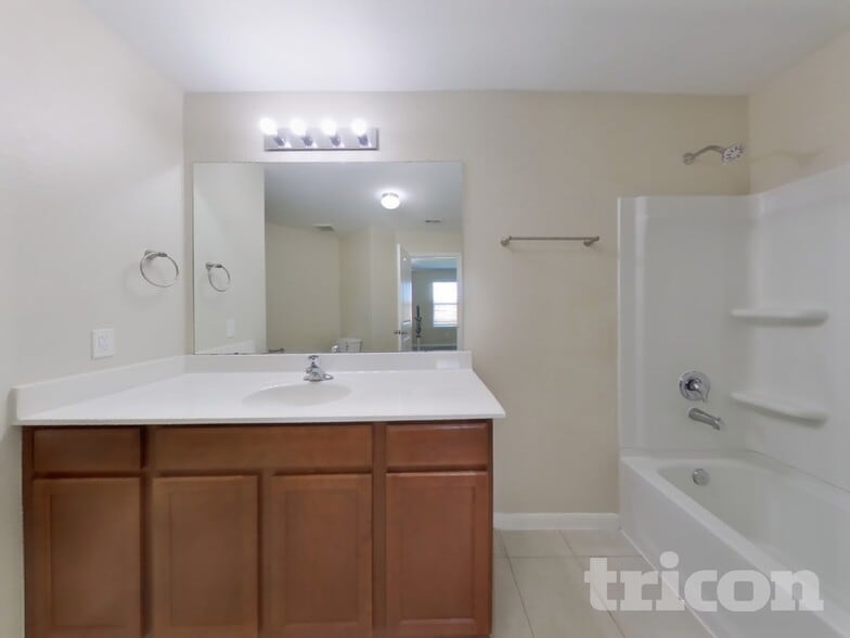 Building Photo - 701 Totem Trail Dr